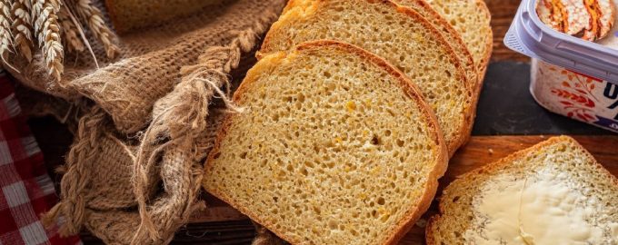 Пшенично-кукурузный хлеб